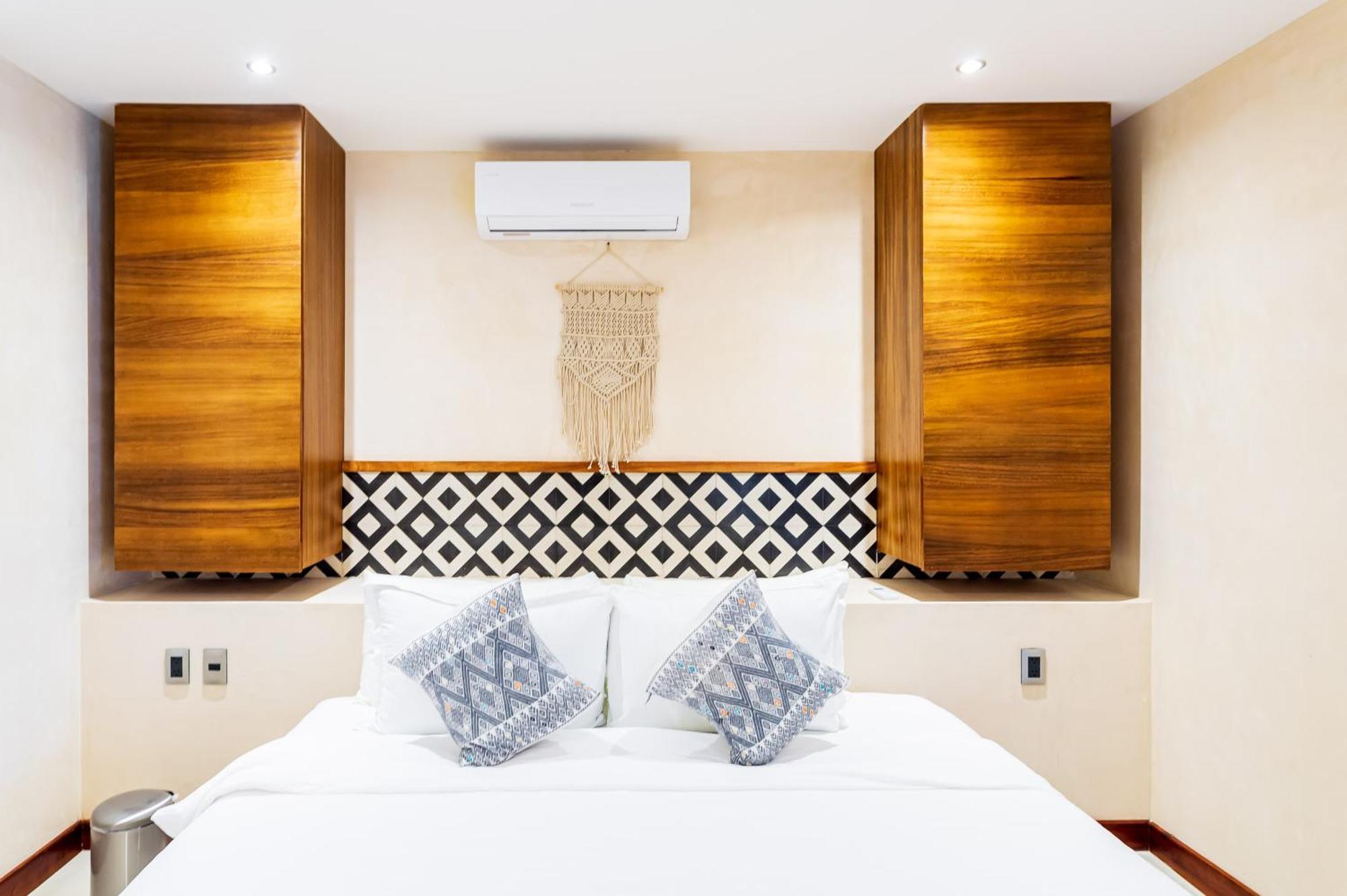 Pre Opening! Solemn Peaceful Luxury Hotel